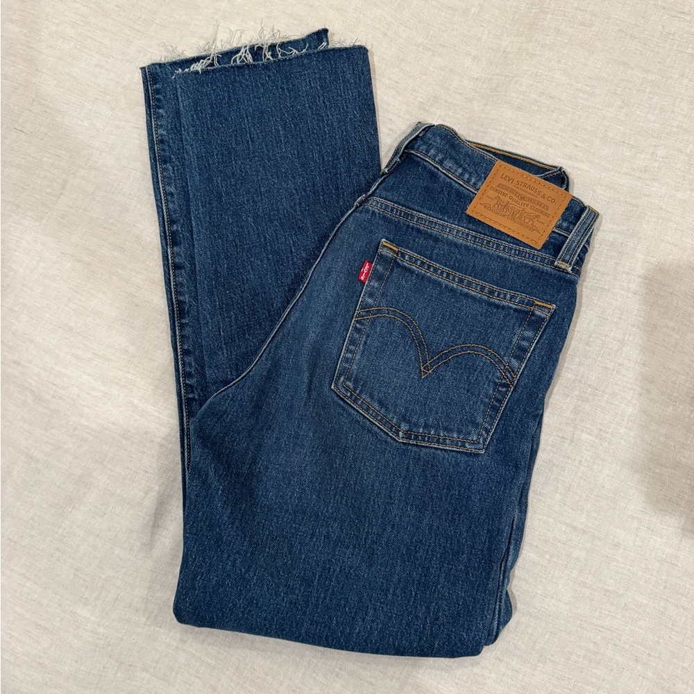 Levi Wedgie Straight Jeans